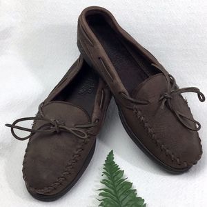 Minnetonka Classic Driver Style Brown Leather Moccasin Loafers